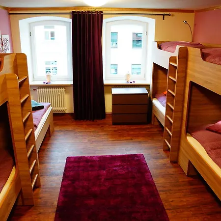 Hostal Bavaria - Design *
